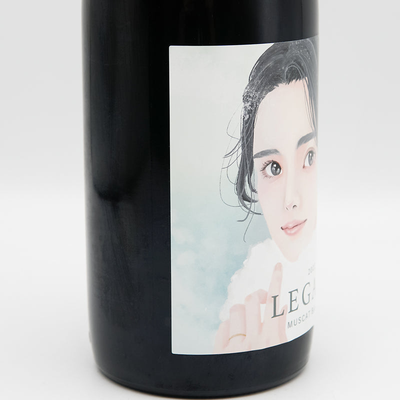 Cantina Hiro(カンティーナ ヒロ) LEGARE MUSCAT BAILEY A 2022のラベル左側面
