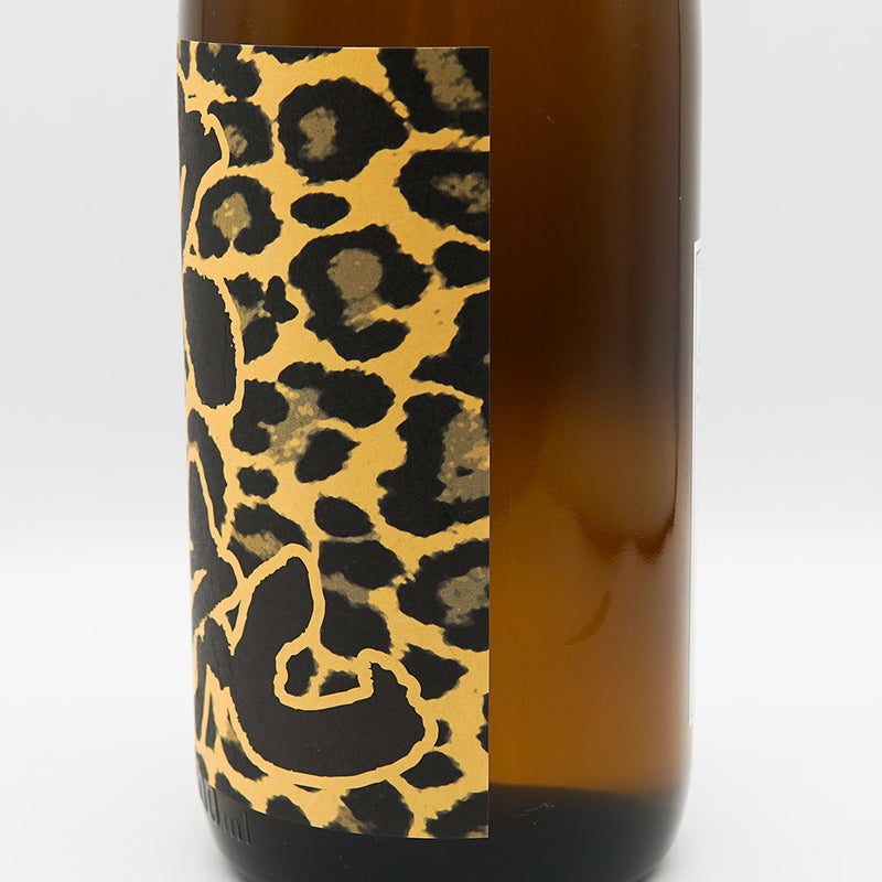 Kure Special Junmai Leopard +9 1800ml