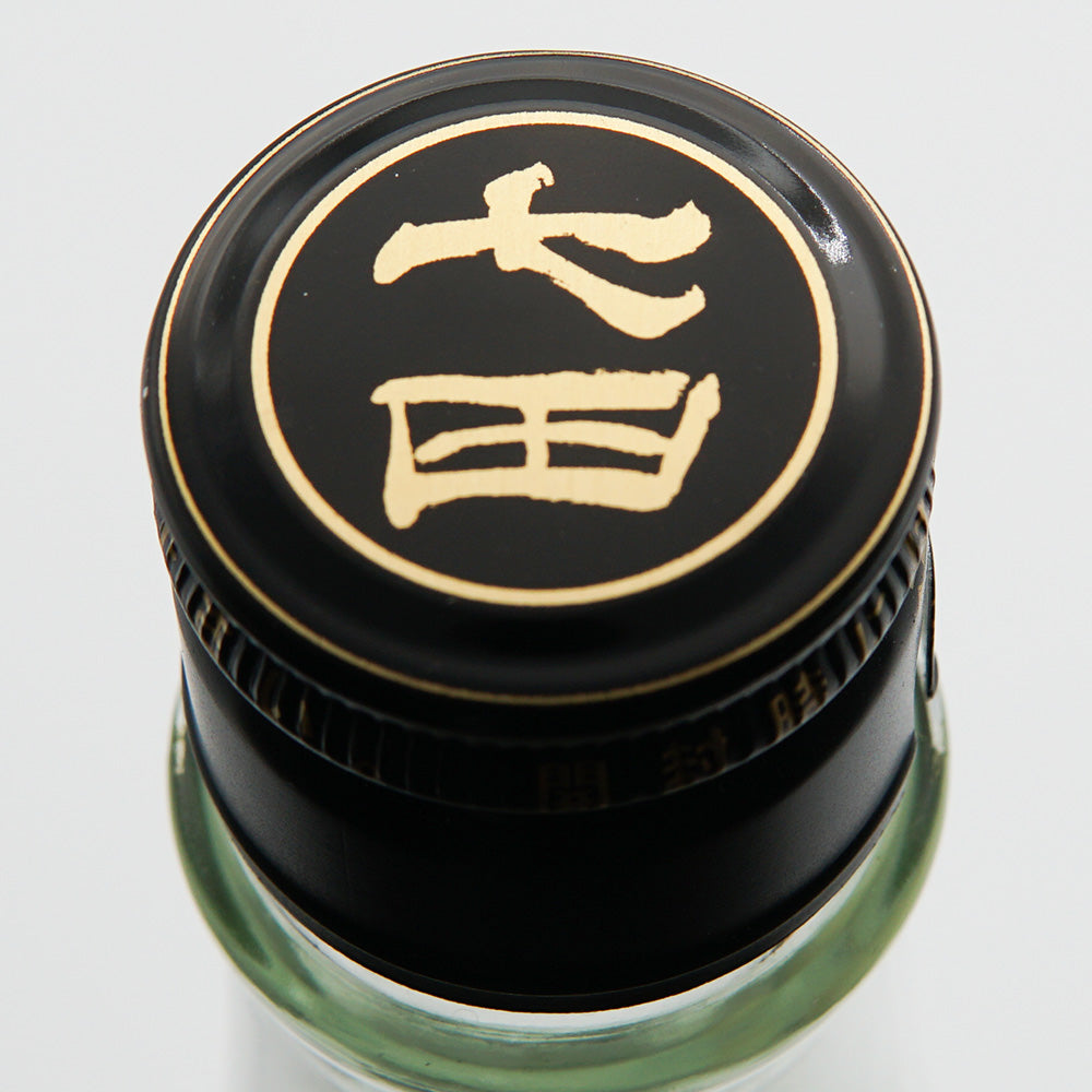 七田(しちだ) 吟醸酒粕焼酎の上部