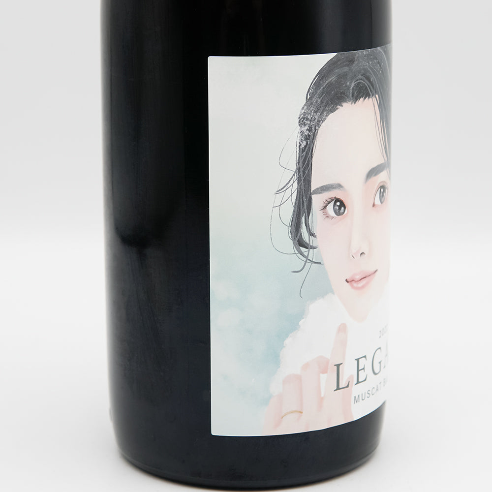 Cantina Hiro(カンティーナ ヒロ) LEGARE MUSCAT BAILEY A 2022のラベル左側面
