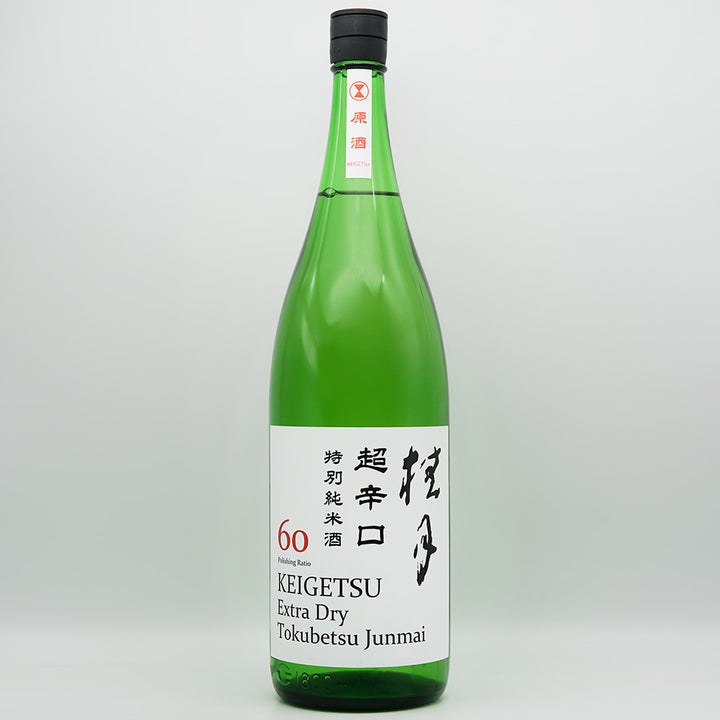 桂月(けいげつ) 超辛口 特別純米60 原酒の全体像