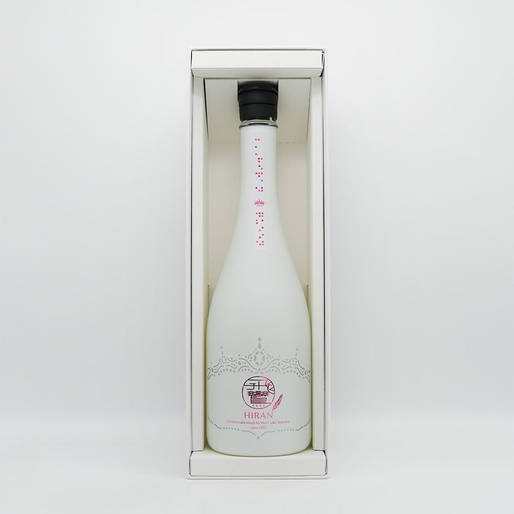 HIRAN(ひらん) にこまる Queen Regal Editionの化粧箱開封後