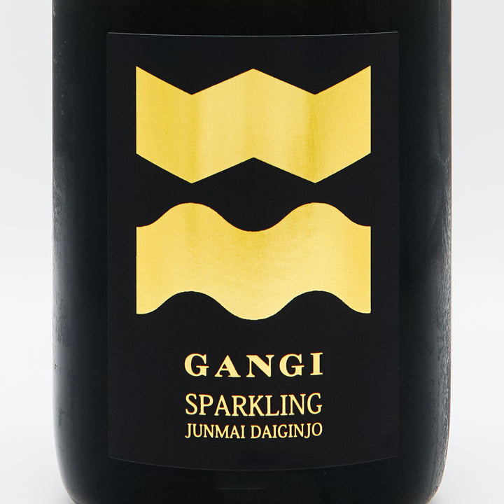 Gangi Sparkling Junmai Daiginjo Foaming Nigori Raw Sake 720ml [Cool delivery required]