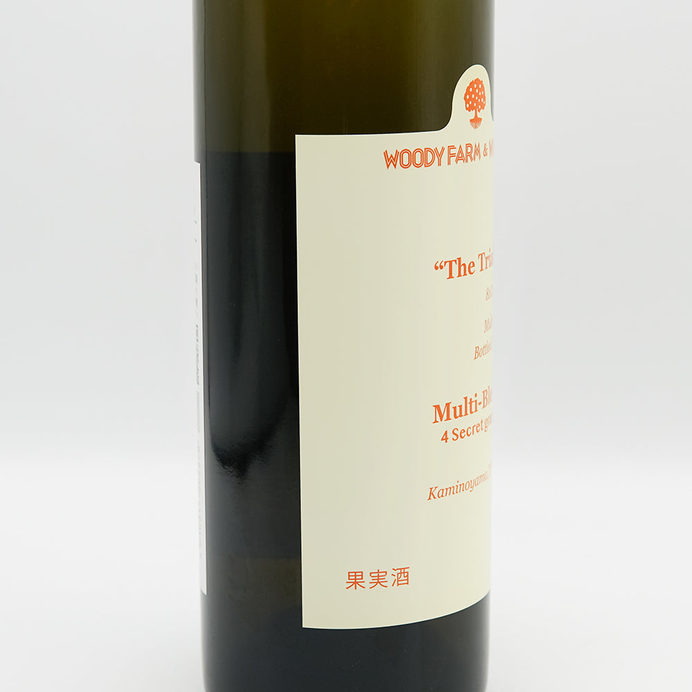 WOODY FARM &amp; WINERY(ウッディファーム＆ワイナリー) マルチ ブレンド 2022のラベル左側面
