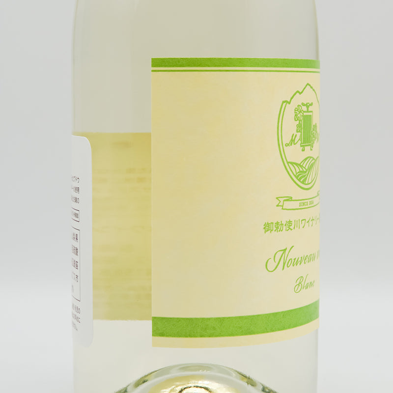御勅使川(みだいがわ)ワイナリー ソーヴィニヨン・ブラン 新酒 2025のラベル左側面