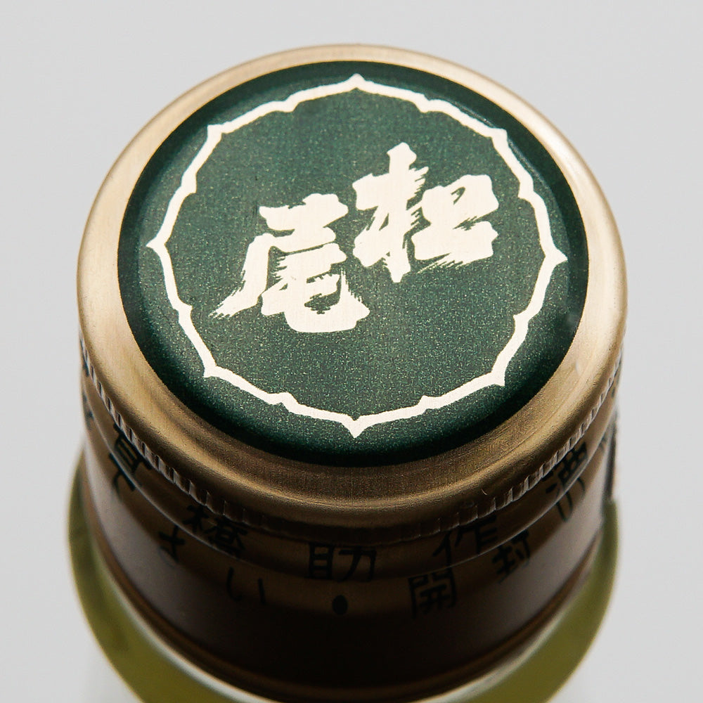 リキュール 信乃大地 信州りんごのお酒 ふじ 上部